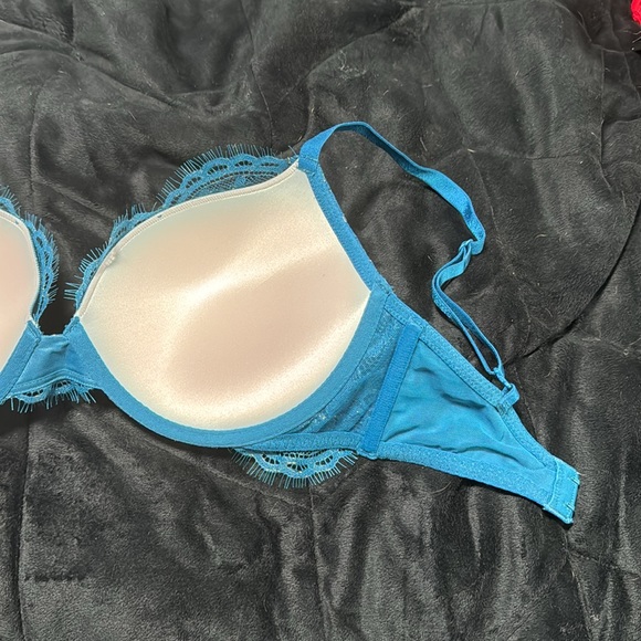 Victoria’s Secret push up bra - Picture 6 of 7